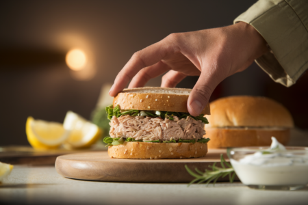 סנדוויץ קציצות טונה